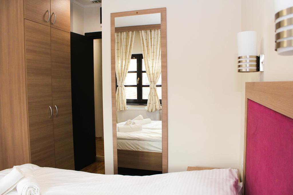 Wake Up Apartments And Rooms Белград Екстер'єр фото
