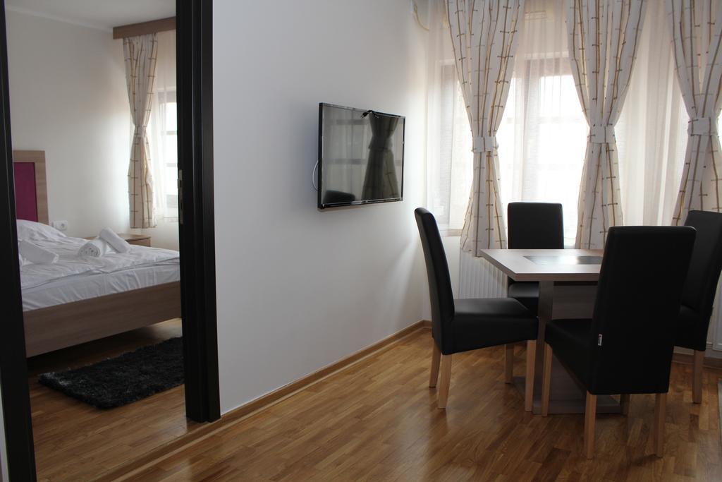 Wake Up Apartments And Rooms Белград Екстер'єр фото